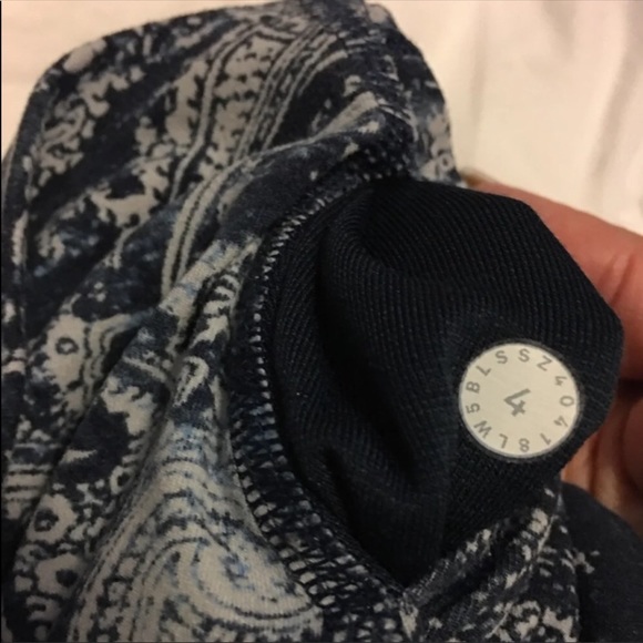 Lululemon Align Paisley Glaze Multi size 4 - 28 - Picture 12 of 12